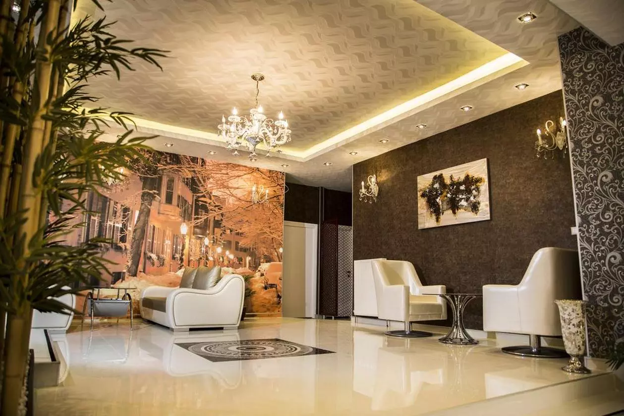 REGENCY_SHABAVIZ (7).jpg